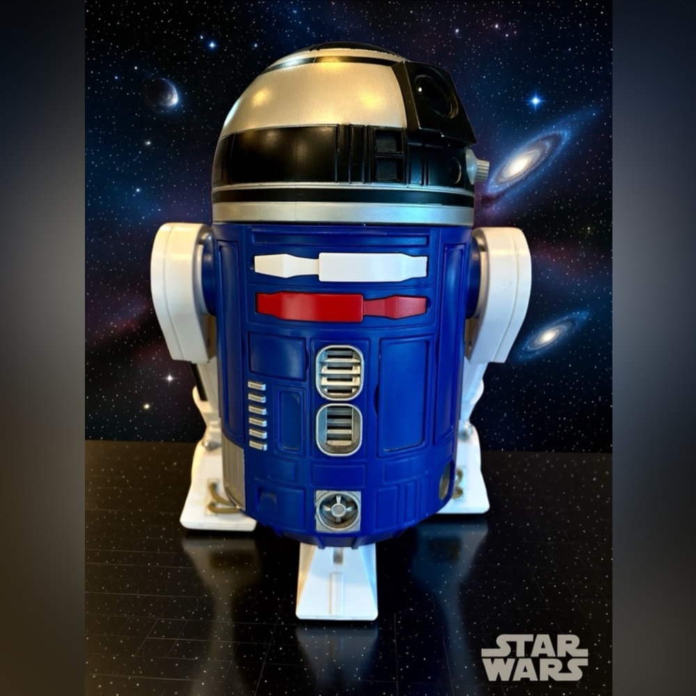 Star Wars Galaxy’s Edge Droid Depot R2 -D2 Retired Blue Interactive Droid App
